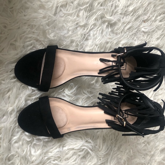 Black Heels - Picture 3 of 5